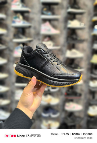 کفش کتونی ecco فوق العاده زیبا و جذاب و شیک