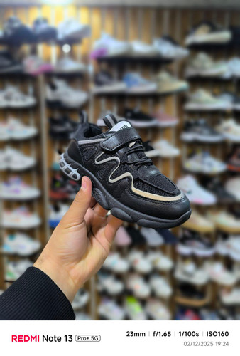 کتونی خاص و جذاب وارداتی فشن