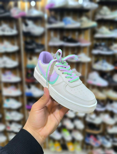 کتونی فوقالعاده زیبا و جذاب وارداتی از کشور چین