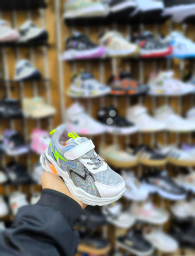 کتونی های وارداتی شیک و سبک و راحت