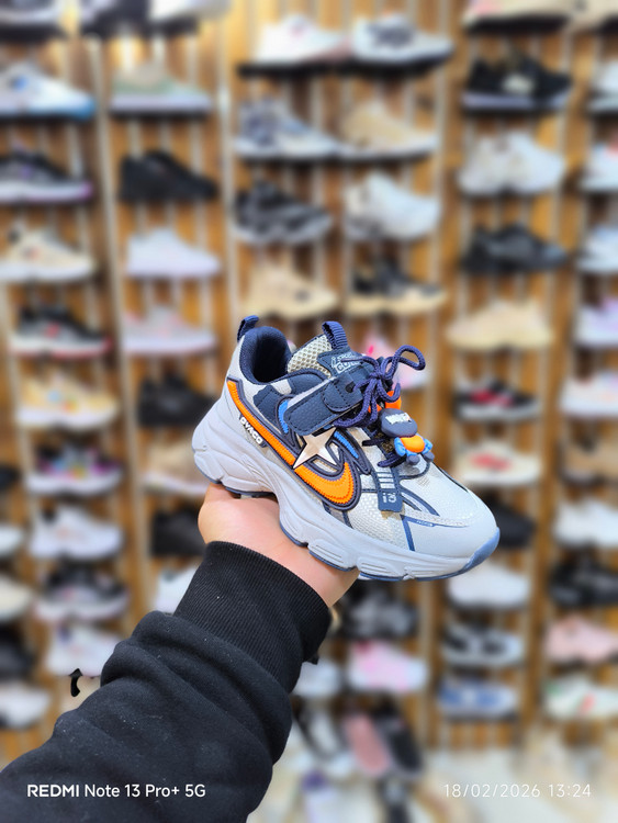 کتونی هپی استار فوق العاده زیبا و سبک