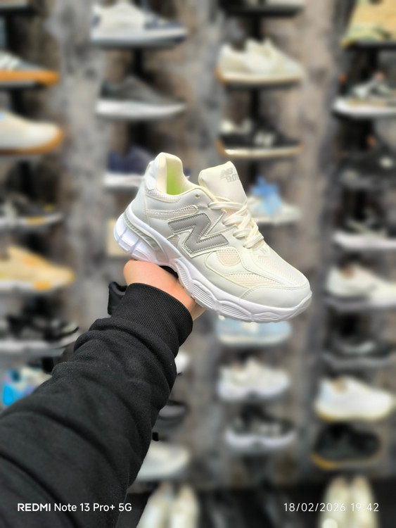 کتونی نیوبالانس اسپرت شیک و جذاب لژدار