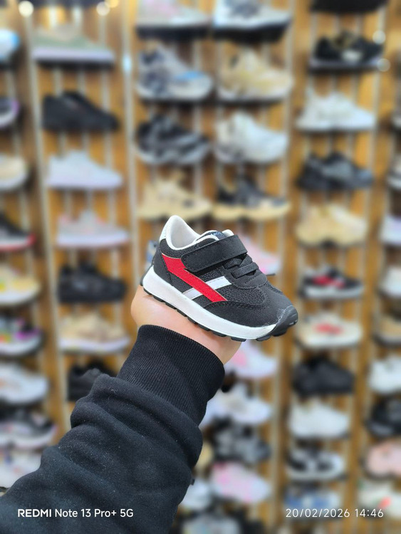 کتونی اسیکس بچگانه بسیار زیبا و نرم و راحت