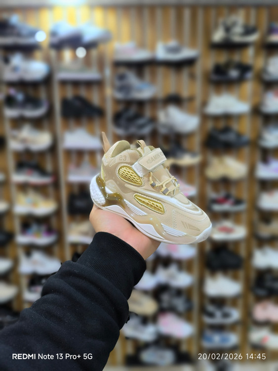 کتونی سبک و راحت و با کلاس قابل شستشو