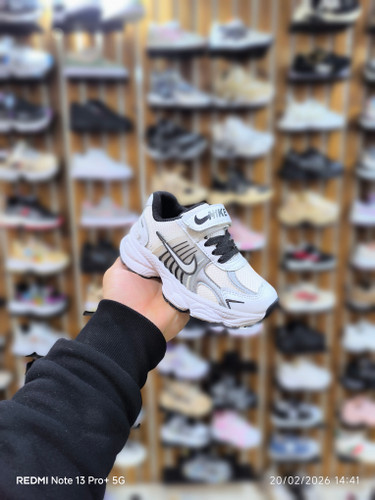 کتونی بچگانه وی تو کی توکی فوق العاده با کیفیت و جذاب